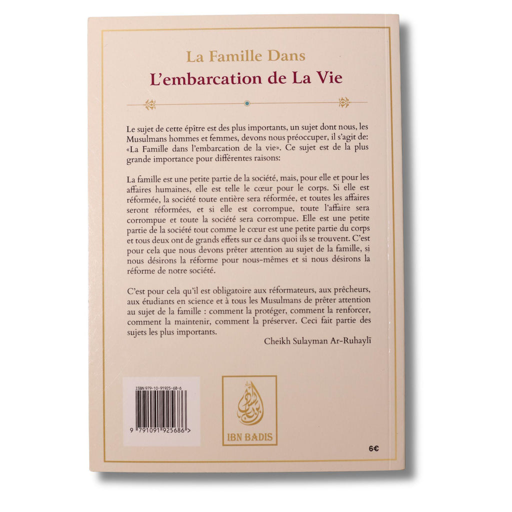 La famille dans l'embarcation de la vie